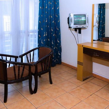 Aponye Hotel Kampala Ngoại thất bức ảnh