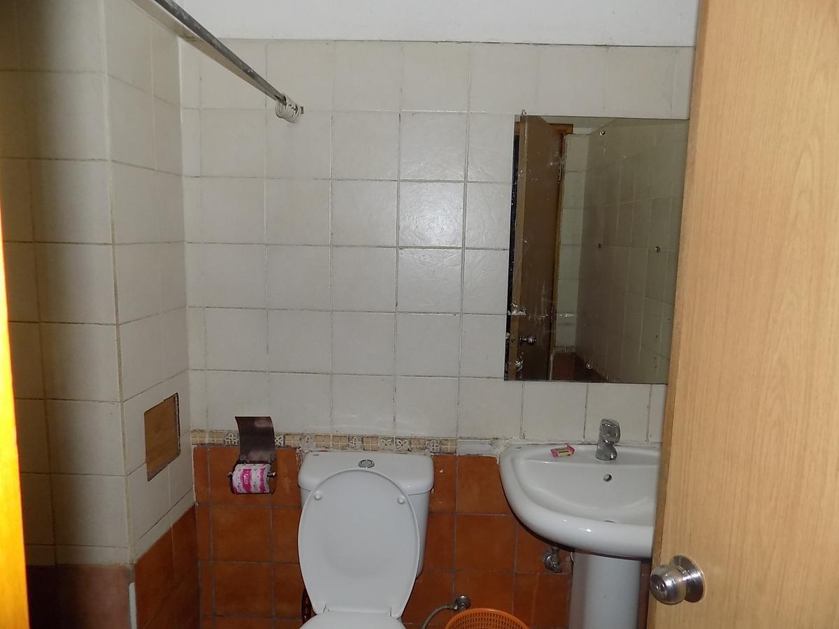 Aponye Hotel Kampala Ngoại thất bức ảnh
