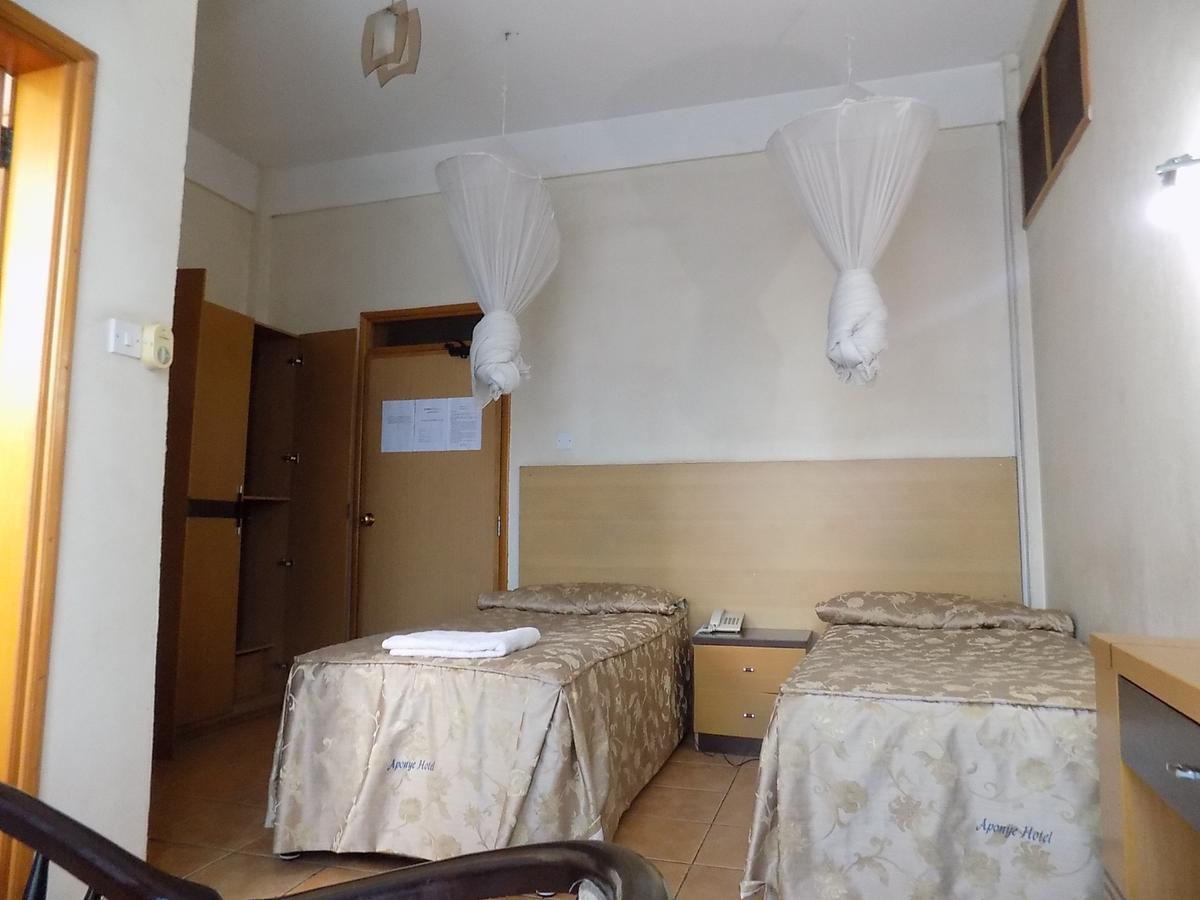 Aponye Hotel Kampala Ngoại thất bức ảnh