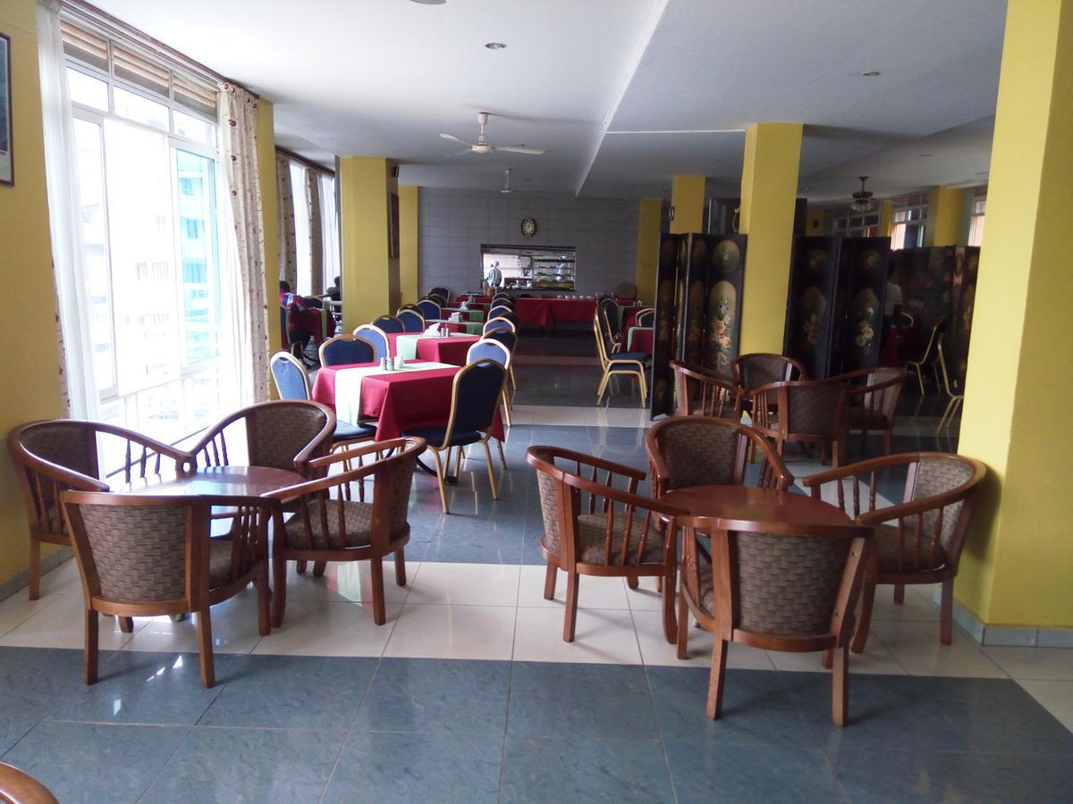 Aponye Hotel Kampala Ngoại thất bức ảnh